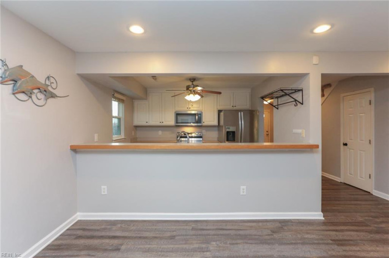 Photo 9 of 49 residential for sale in Virginia Beach virginia