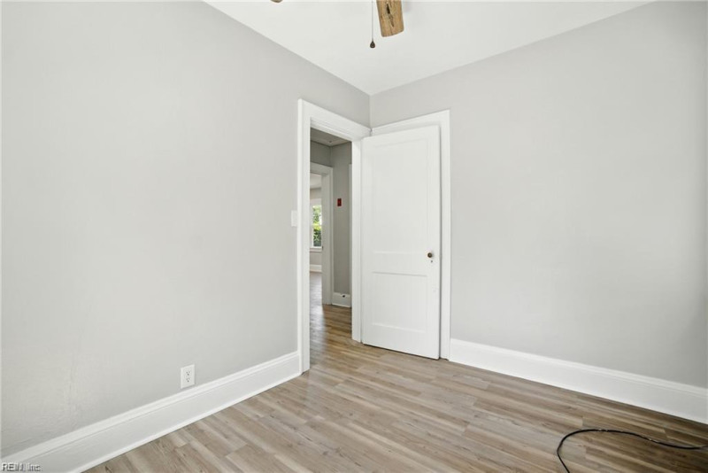 Photo 17 of 30 residential for sale in Norfolk virginia