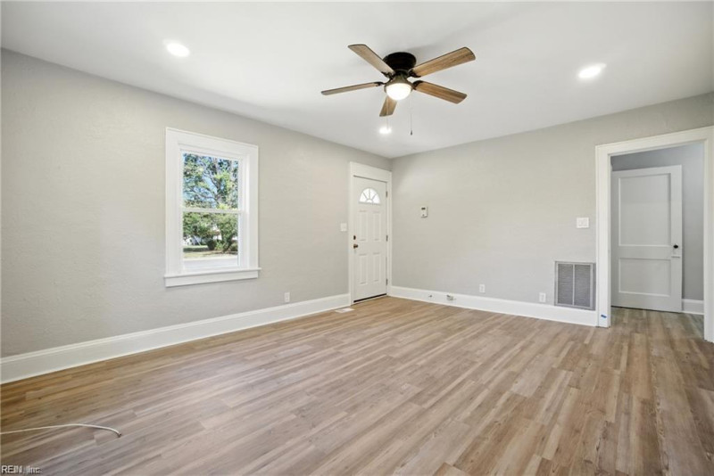 Photo 8 of 30 residential for sale in Norfolk virginia