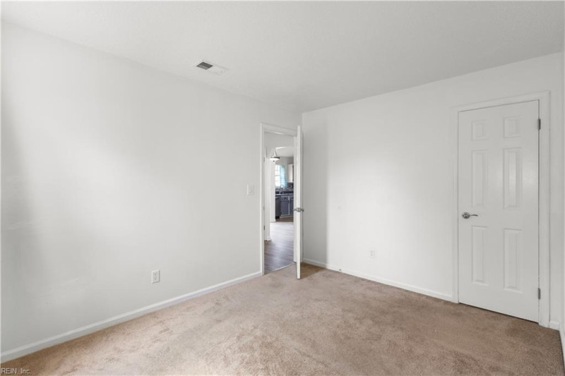 Photo 18 of 26 residential for sale in Virginia Beach virginia