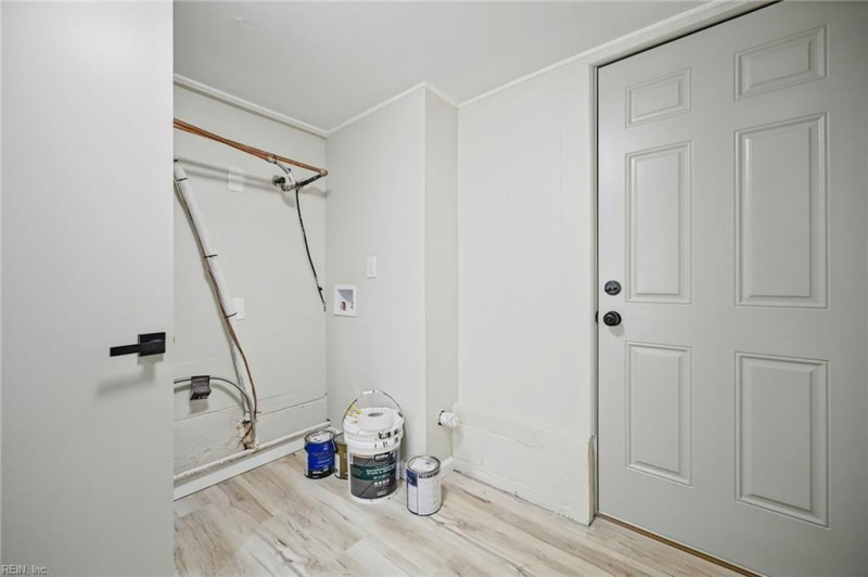 Photo 16 of 47 residential for sale in Norfolk virginia
