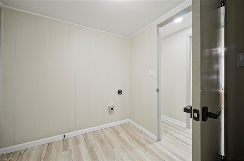 Photo 17 of 47 residential for sale in Norfolk virginia