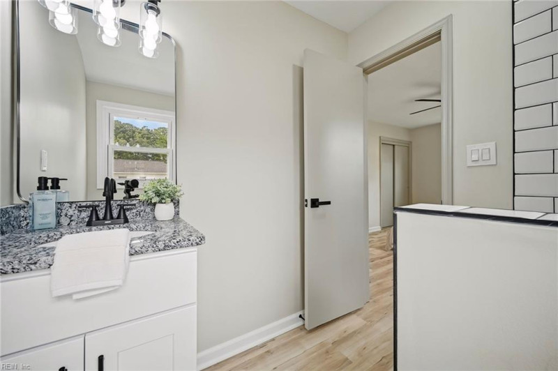 Photo 27 of 47 residential for sale in Norfolk virginia