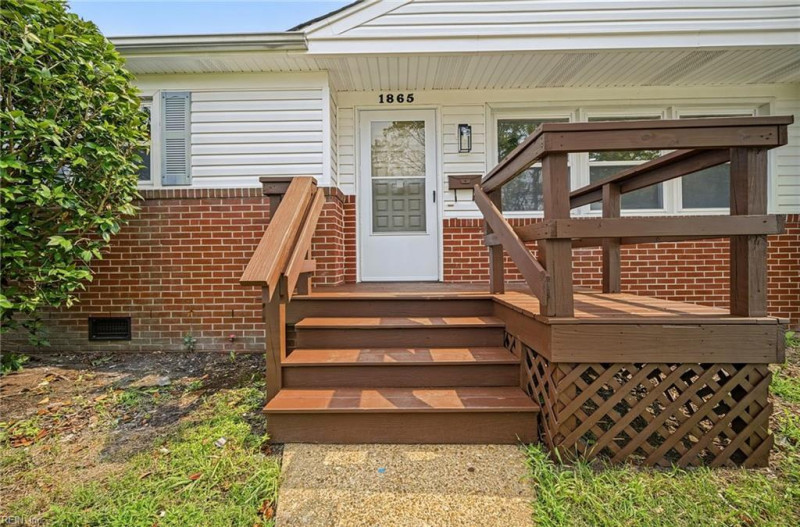 Photo 3 of 47 residential for sale in Norfolk virginia
