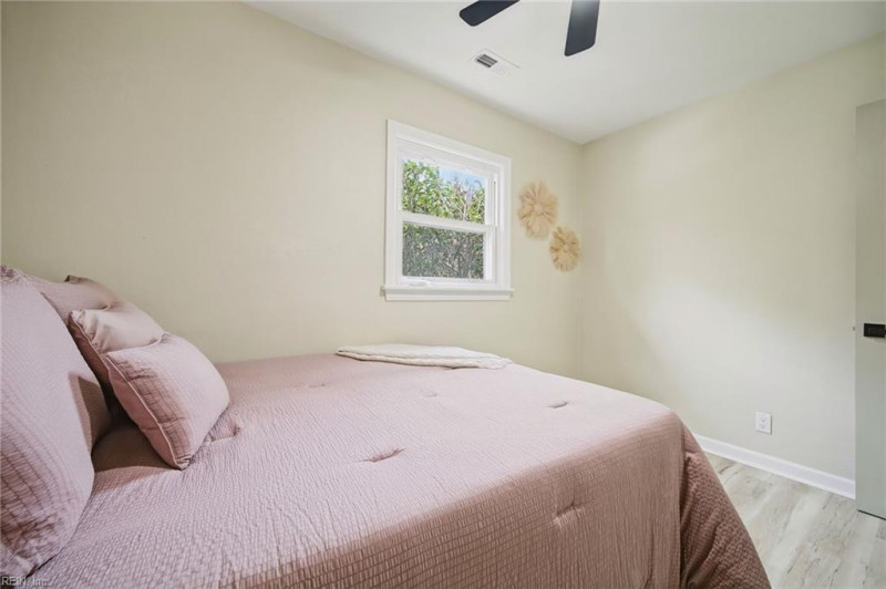 Photo 31 of 47 residential for sale in Norfolk virginia