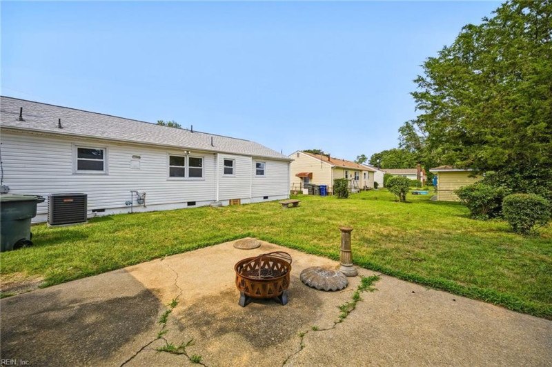 Photo 32 of 47 residential for sale in Norfolk virginia