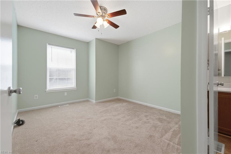 Photo 19 of 36 residential for sale in Chesapeake virginia Photo 19 of 36 residential for sale in Chesapeake virginia