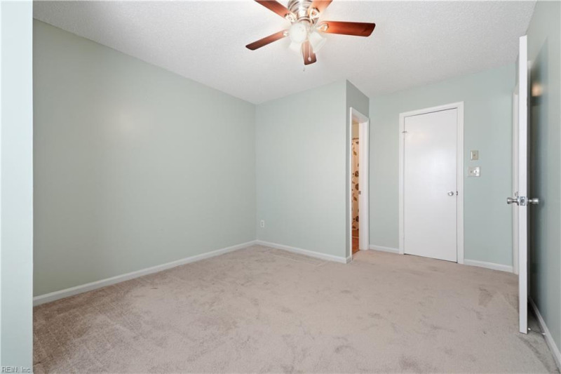 Photo 20 of 36 residential for sale in Chesapeake virginia Photo 20 of 36 residential for sale in Chesapeake virginia