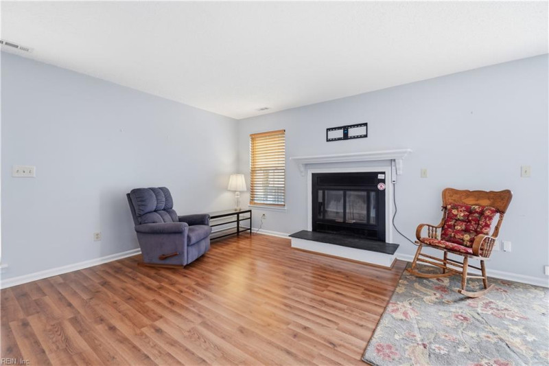 Photo 5 of 36 residential for sale in Chesapeake virginia Photo 5 of 36 residential for sale in Chesapeake virginia