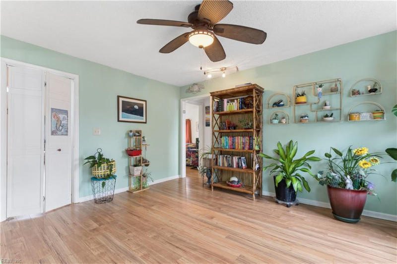 Photo 14 of 46 residential for sale in Norfolk virginia