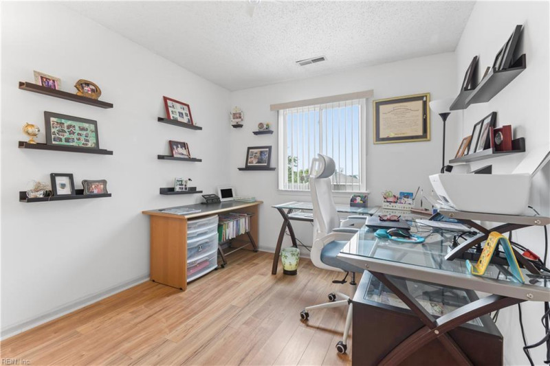 Photo 20 of 46 residential for sale in Norfolk virginia
