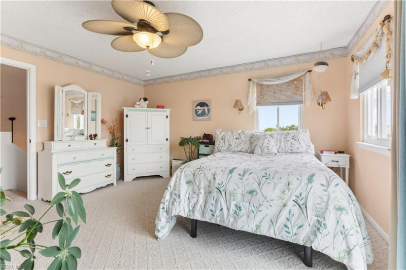 Photo 23 of 46 residential for sale in Norfolk virginia