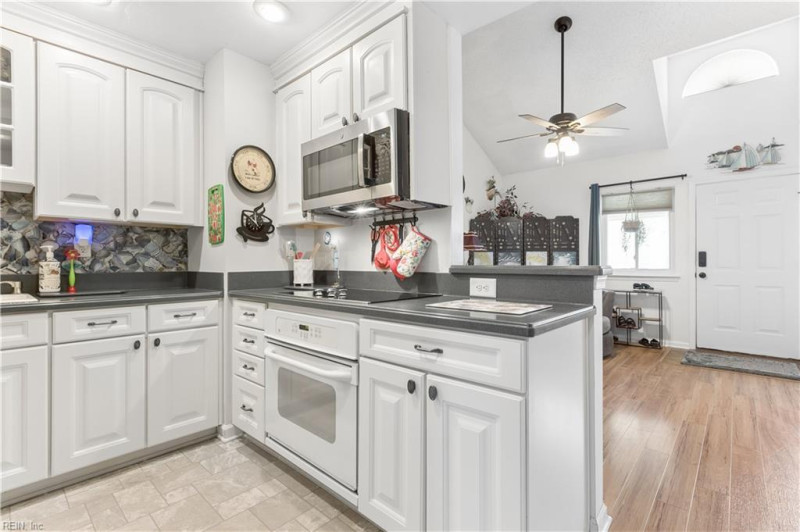 Photo 7 of 46 residential for sale in Norfolk virginia