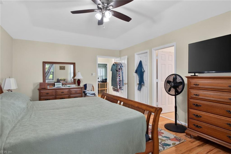 Photo 16 of 31 residential for sale in Chesapeake virginia