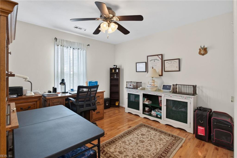 Photo 22 of 31 residential for sale in Chesapeake virginia