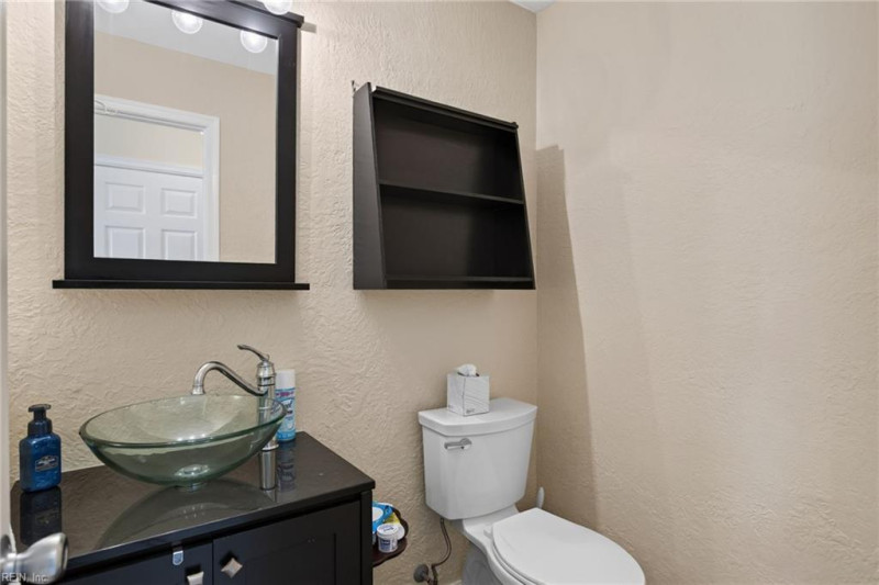 Photo 24 of 31 residential for sale in Chesapeake virginia