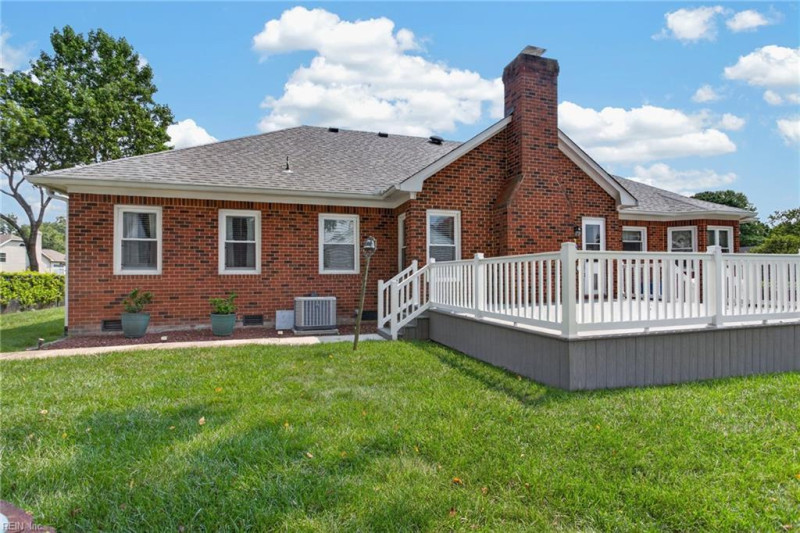 Photo 29 of 31 residential for sale in Chesapeake virginia