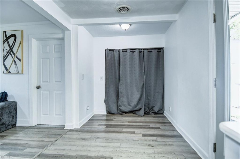 Photo 20 of 28 residential for sale in Portsmouth virginia