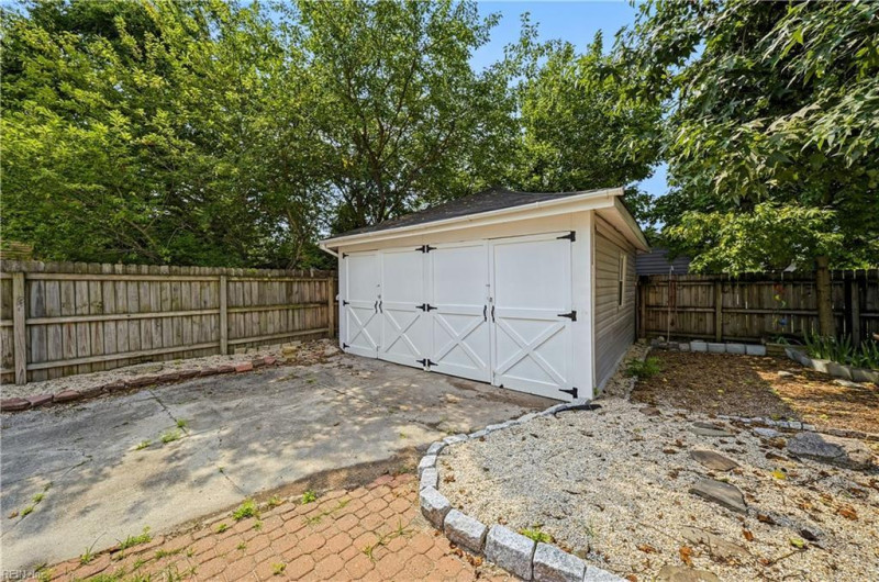Photo 38 of 42 residential for sale in Norfolk virginia Photo 38 of 42 residential for sale in Norfolk virginia