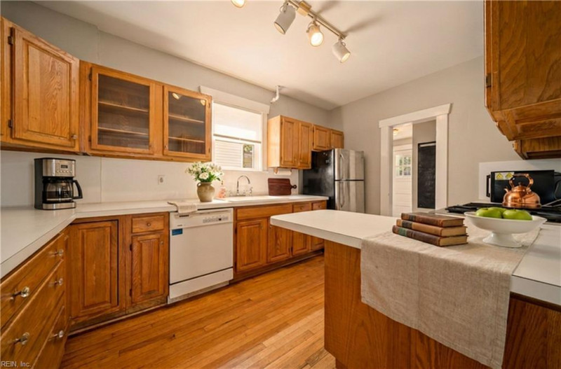 Photo 7 of 42 residential for sale in Norfolk virginia Photo 7 of 42 residential for sale in Norfolk virginia