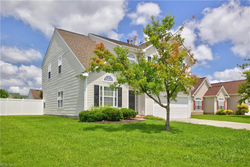 Photo 3 of 46 residential for sale in Virginia Beach virginia