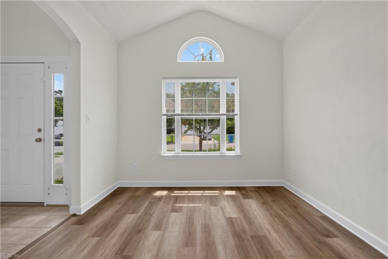 Photo 9 of 46 residential for sale in Virginia Beach virginia