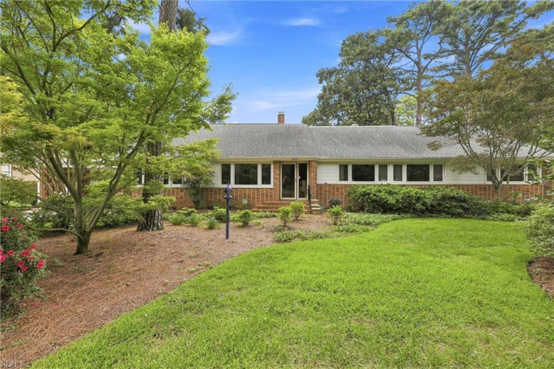 Photo 1 of 48 residential for sale in Norfolk virginia