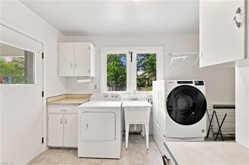Photo 25 of 48 residential for sale in Norfolk virginia