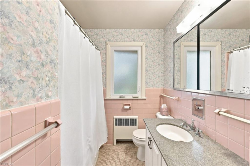 Photo 34 of 48 residential for sale in Norfolk virginia