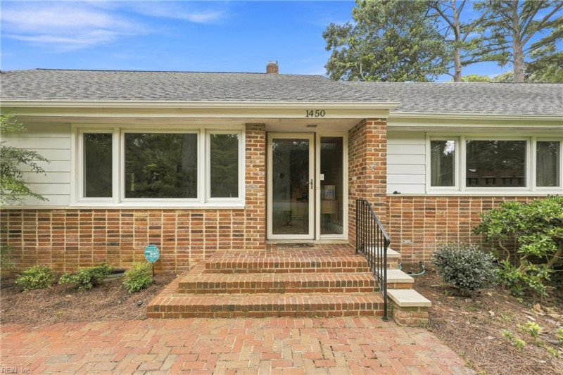 Photo 8 of 48 residential for sale in Norfolk virginia
