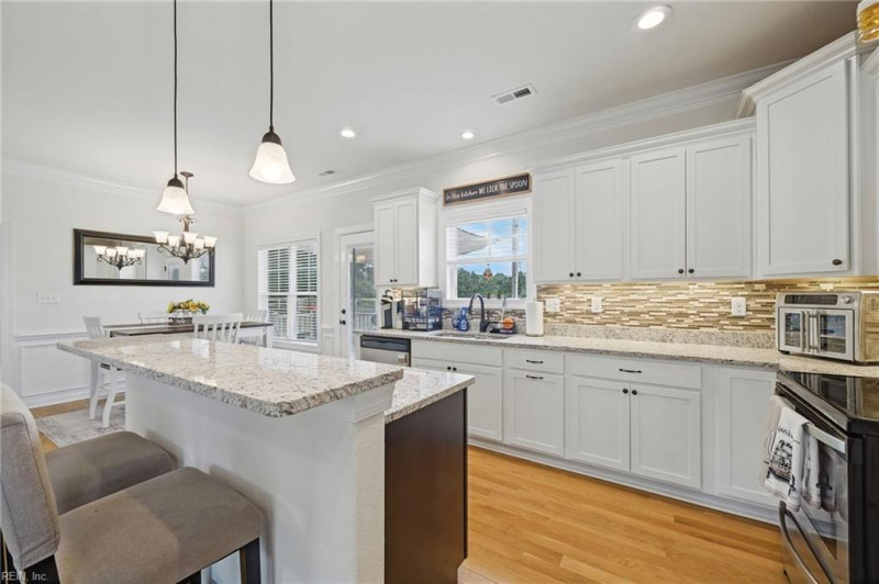 Photo 11 of 33 residential for sale in Suffolk virginia