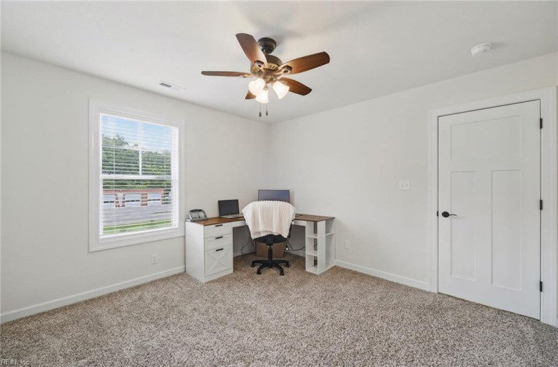 Photo 22 of 33 residential for sale in Suffolk virginia