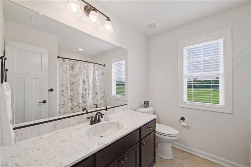 Photo 24 of 33 residential for sale in Suffolk virginia