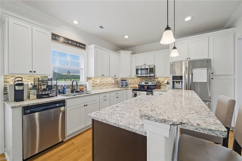 Photo 9 of 33 residential for sale in Suffolk virginia