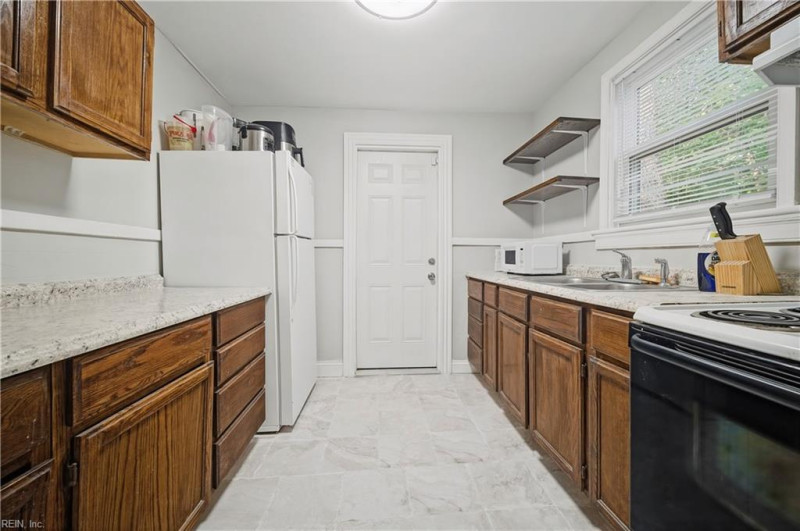 Photo 11 of 29 residential for sale in Norfolk virginia
