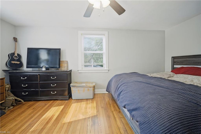 Photo 16 of 29 residential for sale in Norfolk virginia