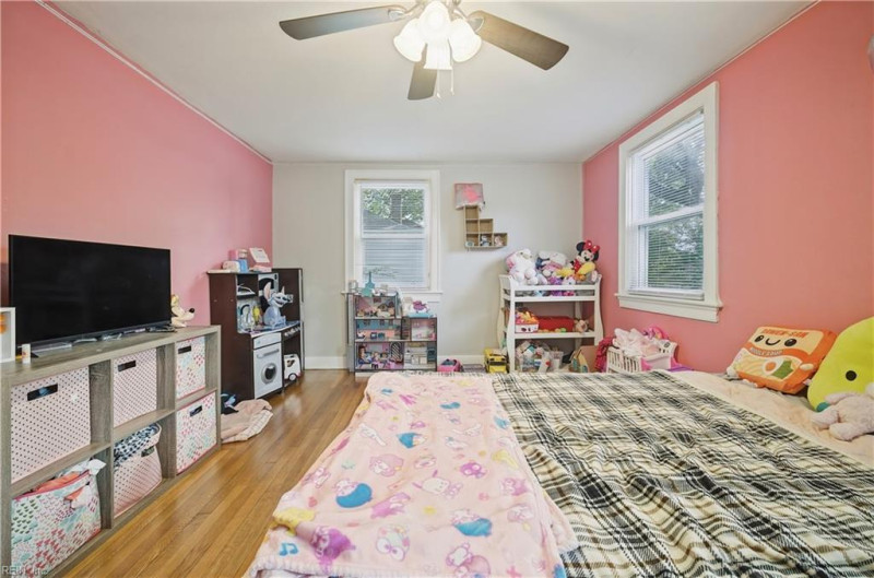 Photo 17 of 29 residential for sale in Norfolk virginia