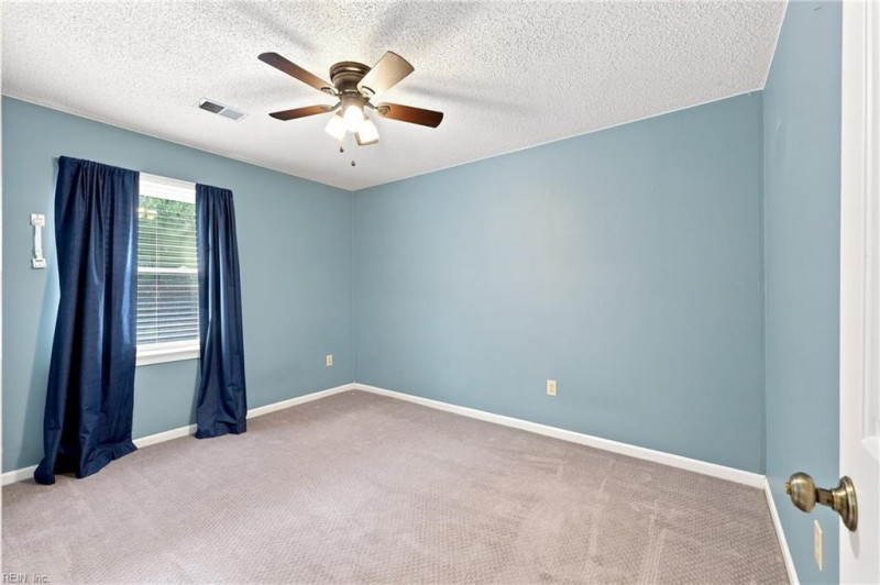 Photo 32 of 37 residential for sale in Chesapeake virginia Photo 32 of 37 residential for sale in Chesapeake virginia