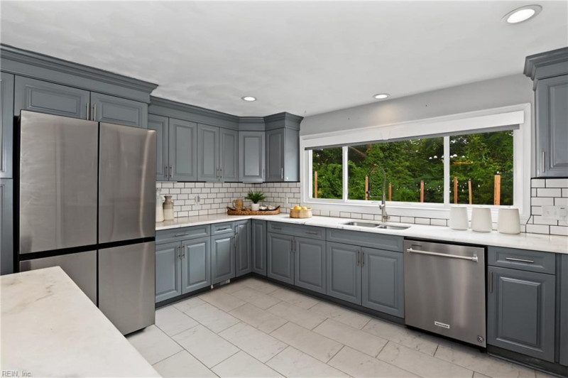 Photo 12 of 50 residential for sale in Norfolk virginia