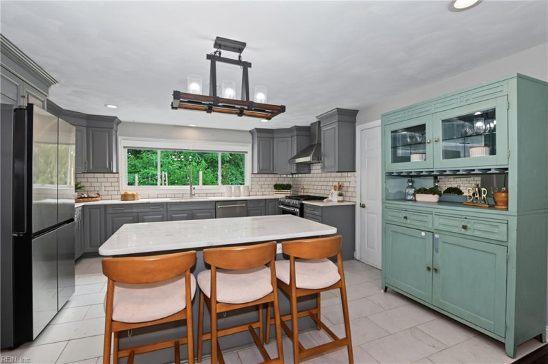 Photo 13 of 50 residential for sale in Norfolk virginia