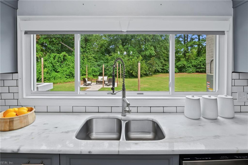 Photo 15 of 50 residential for sale in Norfolk virginia
