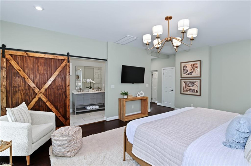 Photo 34 of 50 residential for sale in Norfolk virginia