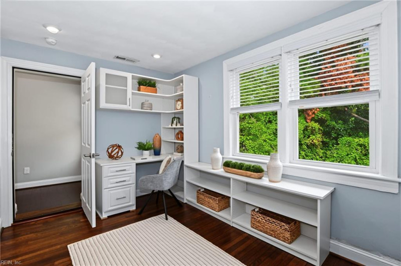 Photo 38 of 50 residential for sale in Norfolk virginia