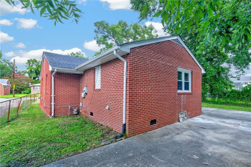 Photo 32 of 40 residential for sale in Hampton virginia Photo 32 of 40 residential for sale in Hampton virginia