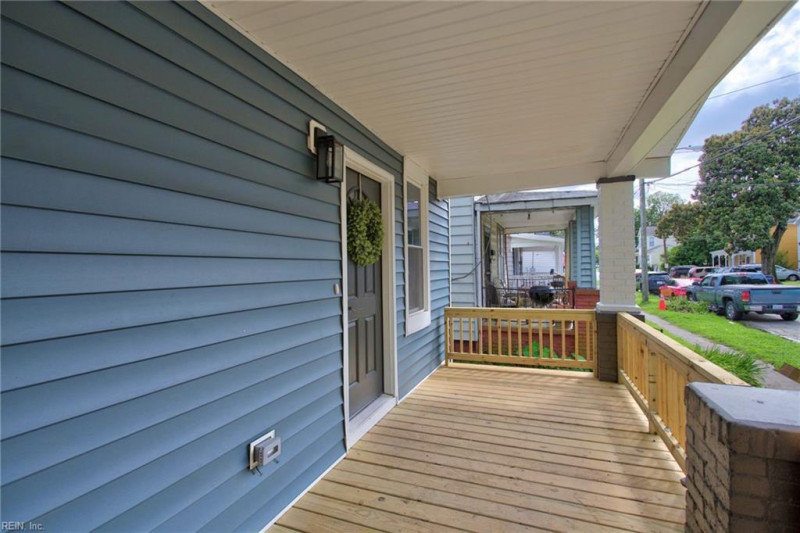 Photo 3 of 20 residential for sale in Chesapeake virginia Photo 3 of 20 residential for sale in Chesapeake virginia
