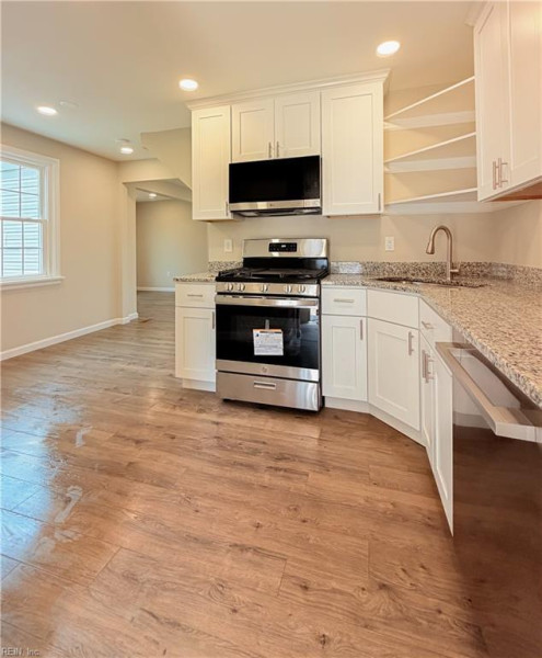 Photo 3 of 10 residential for sale in Portsmouth virginia