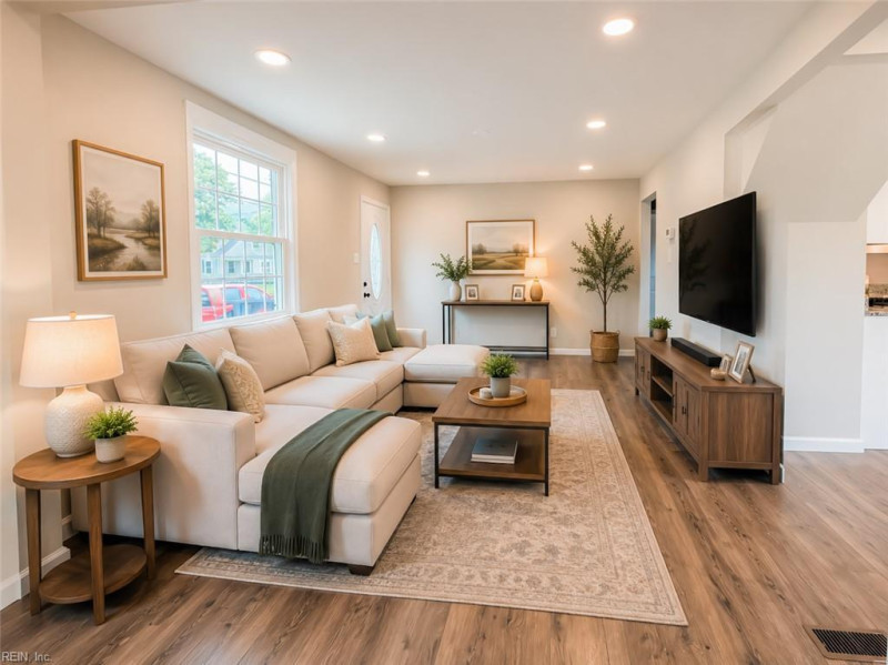 Photo 8 of 10 residential for sale in Portsmouth virginia