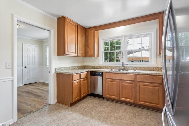 Photo 5 of 31 residential for sale in Hampton virginia Photo 5 of 31 residential for sale in Hampton virginia