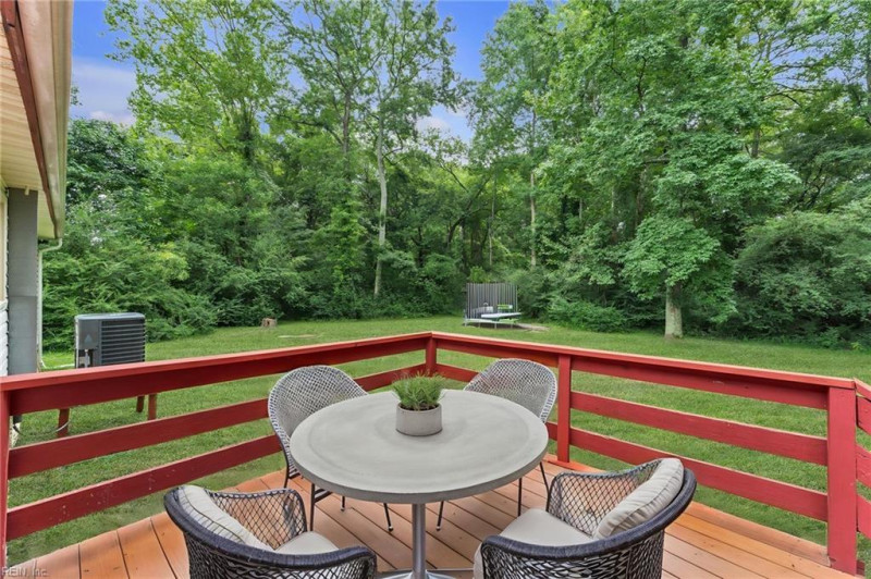 Photo 12 of 49 residential for sale in Suffolk virginia
