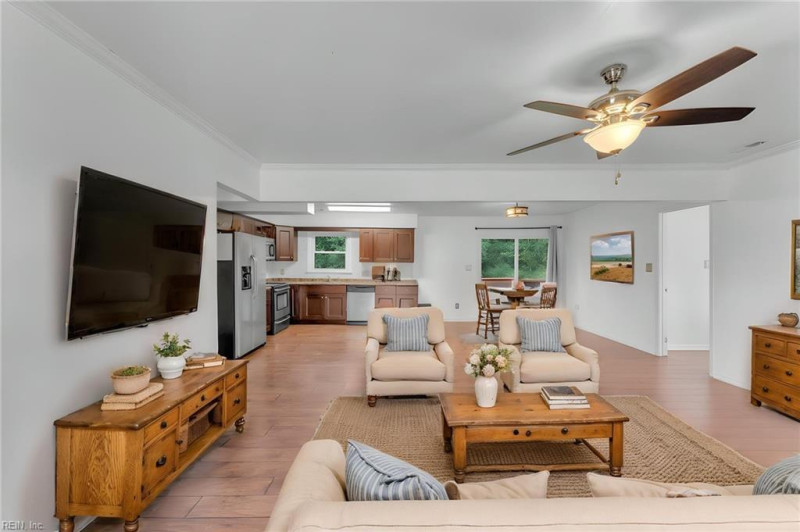 Photo 18 of 49 residential for sale in Suffolk virginia